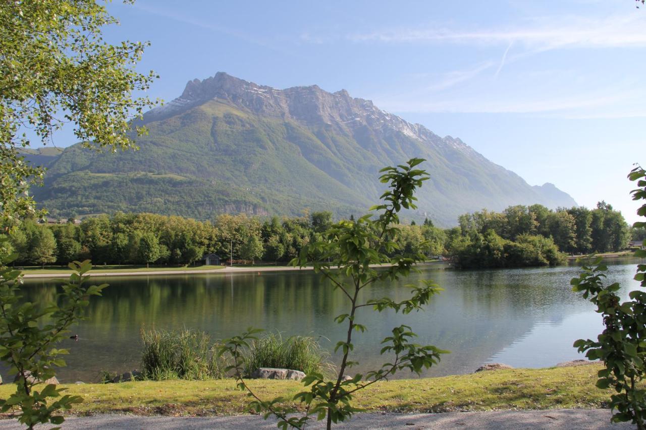 Juste Pour Le Plaisir Bed & Breakfast Saint-Pierre-dʼAlbigny Exterior foto